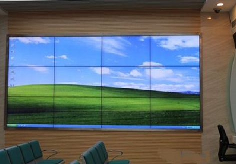 开州区液晶拼接屏的另类用法。